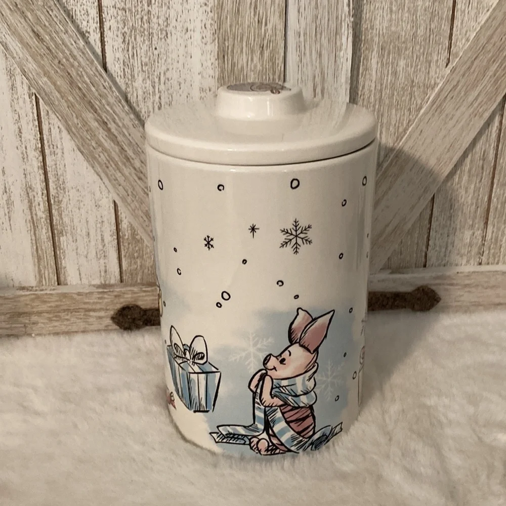 Disney Winnie the Pooh Christmas Canister